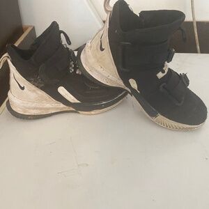 Labron James Nike sneakers